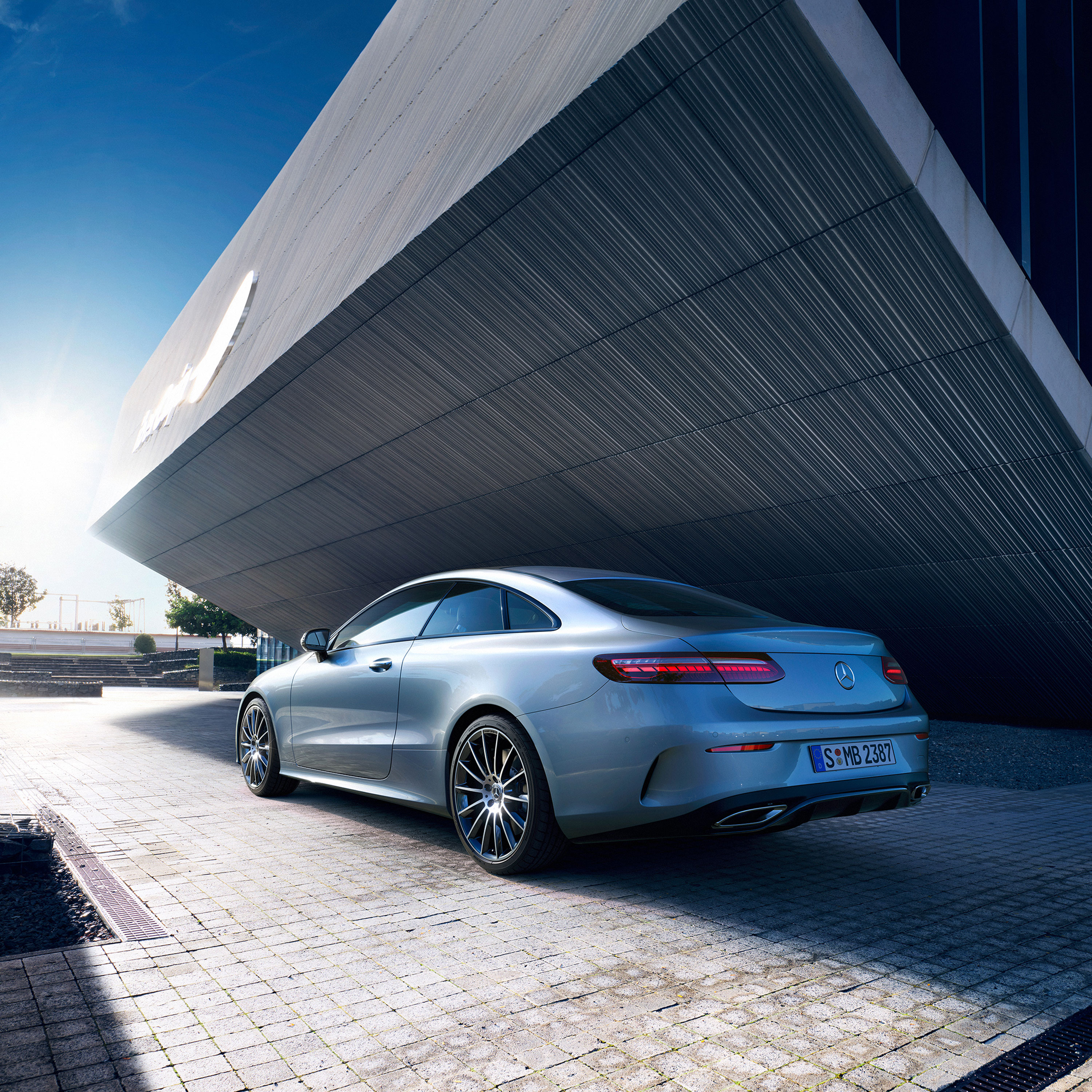 Digitales Leben - Postproduction, CGI, Retouching, Composing - Mercedes Benz E-Klasse