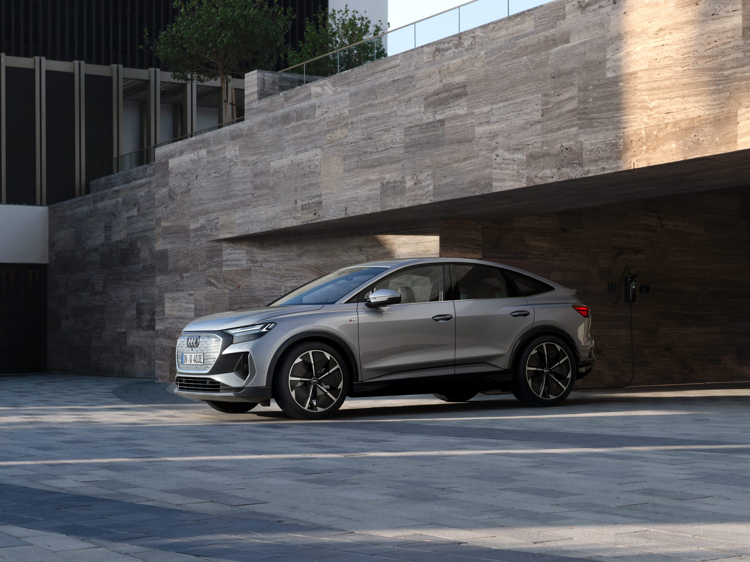 Digitales Leben - Postproduction, CGI, Retouching, Composing - Audi Q4