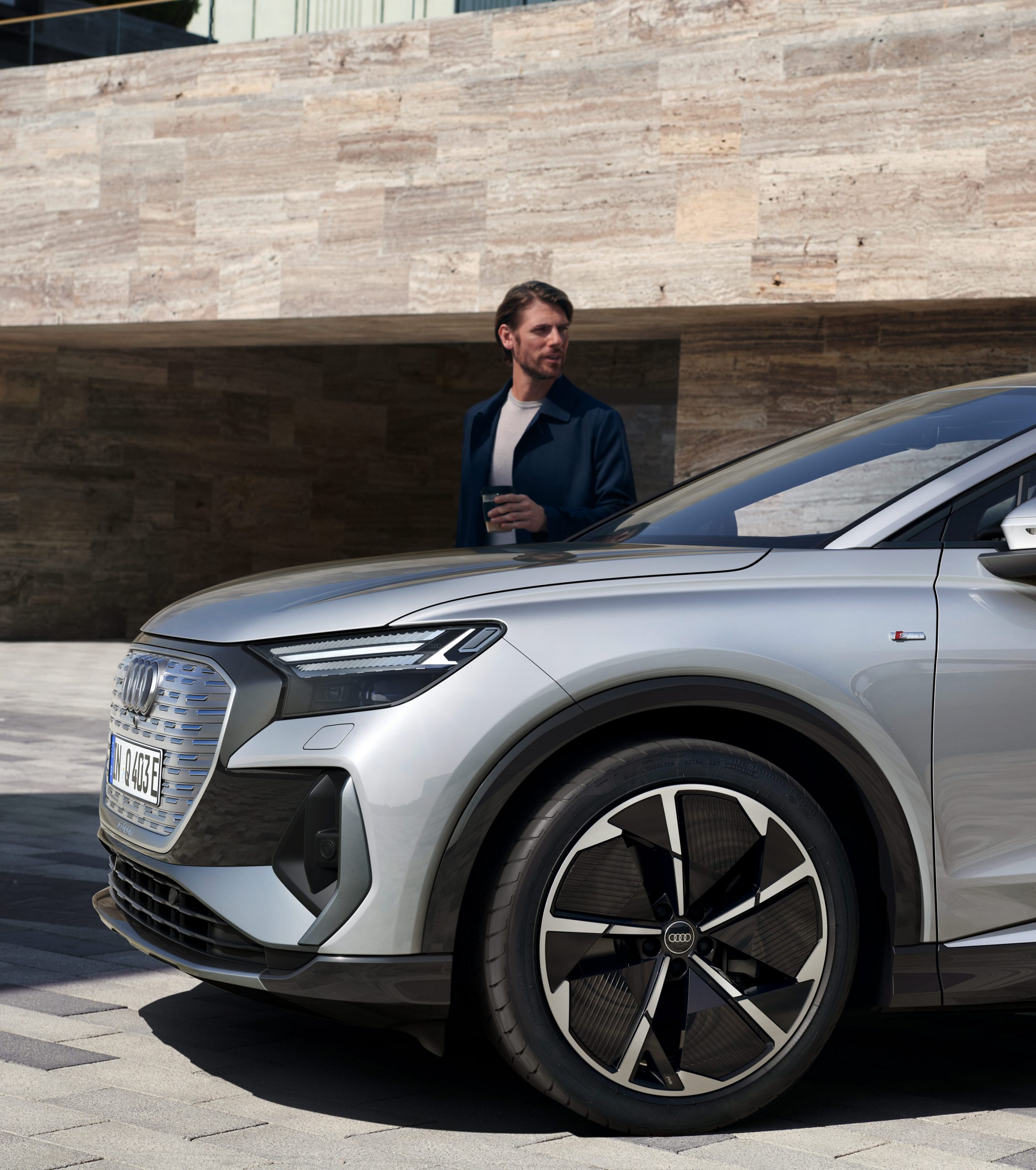 Digitales Leben - Postproduction, CGI, Retouching, Composing - Audi Q4