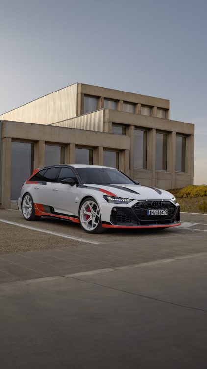 Digitales Leben – Postproduction, CGI, Retouching, Composing - Audi RS6 Avant GT