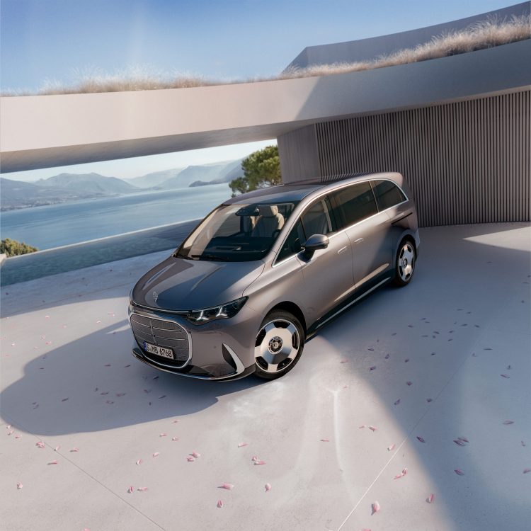 Digitales Leben – Postproduction, CGI, Retouching, Composing - Mercedes Benz VLE