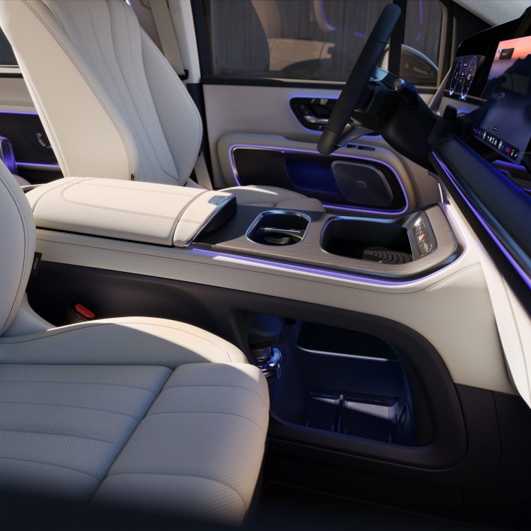 Digitales Leben – Postproduction, CGI, Retouching, Composing - Mercedes Benz VLE